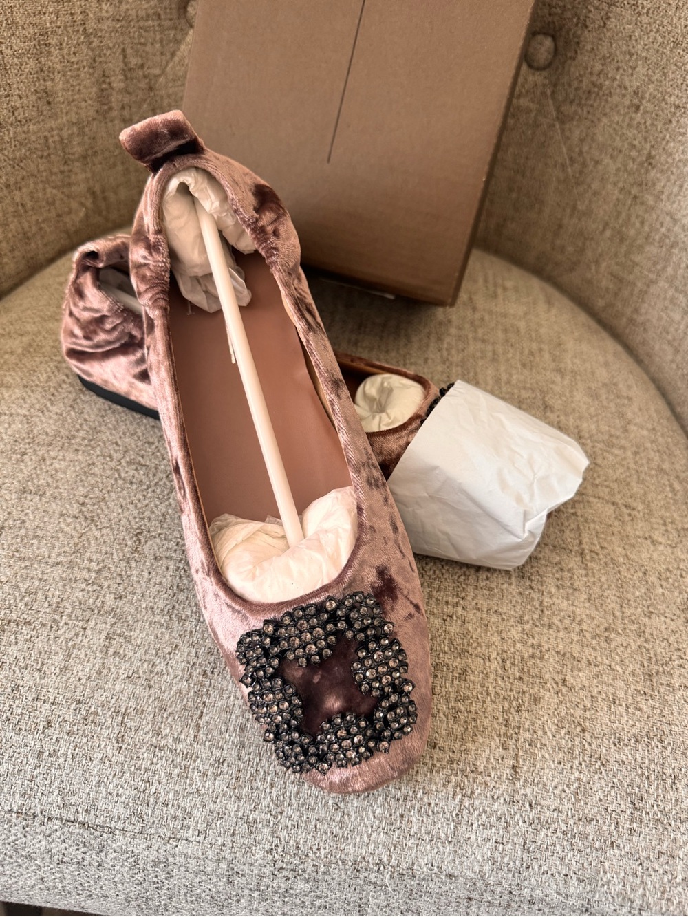 Linea Paolo minax-L velvet Embellished Ballet Flats in color Mulberry New 6.5